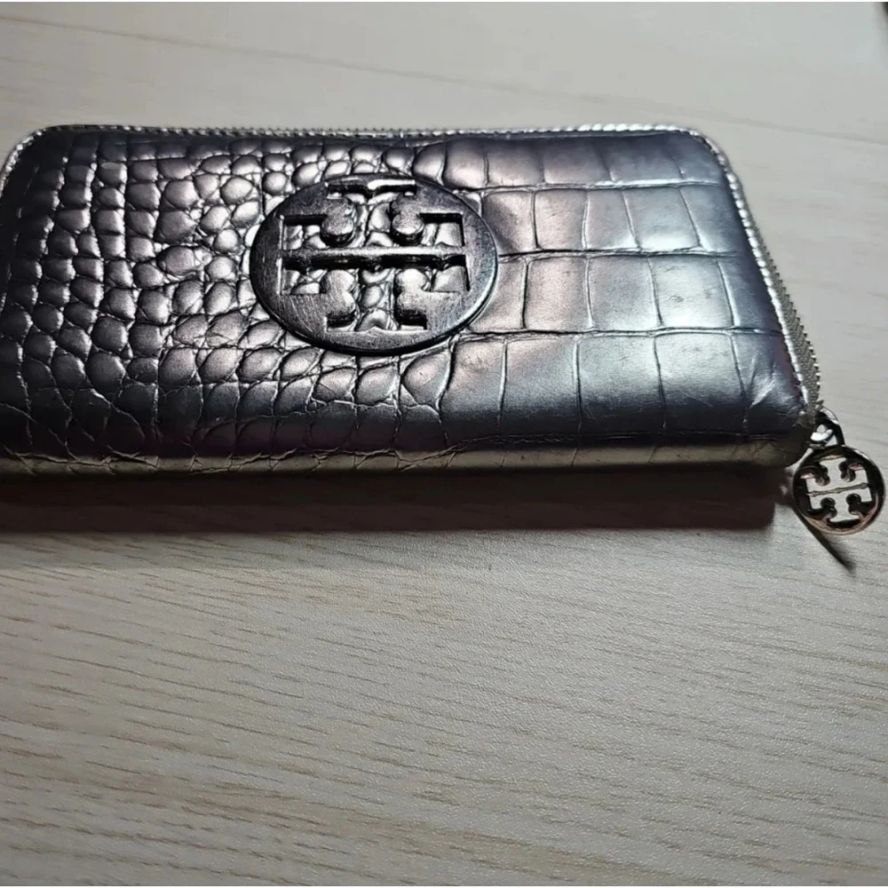 Tory Burch Leather Silver Metallic Croc Embossed Wallet